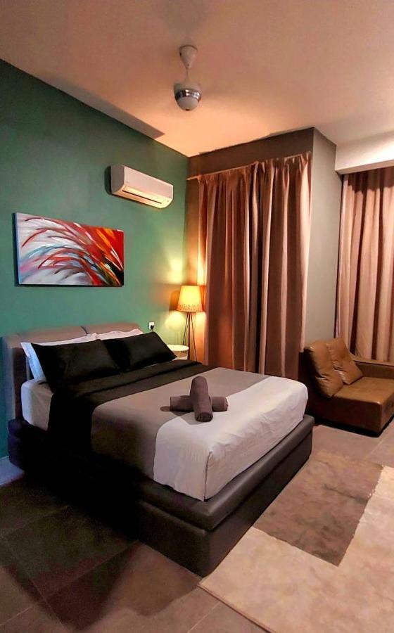 Maya Empire Studio Kampong Bukit Lanjan Extérieur photo